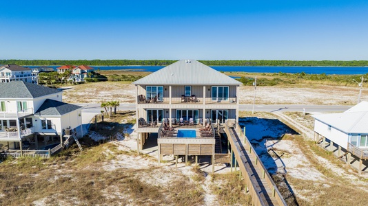 Popular West Beach location with Little Lagoon across the street
