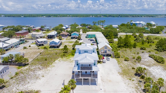Nestled between the Gulf and Little Lagoon of Gulf Shores