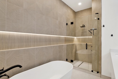 And large soaking tub