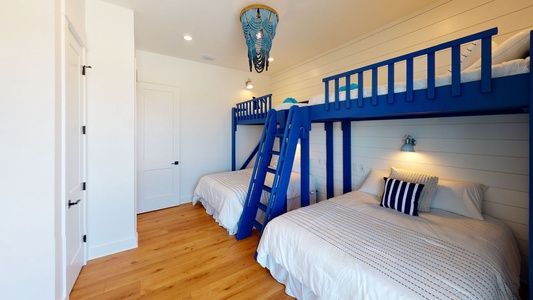 Second floor bedroom #3 sleeps 6 in 2 queen beds with 2 twin bunks