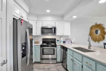 Stainless appliances and stone countertops