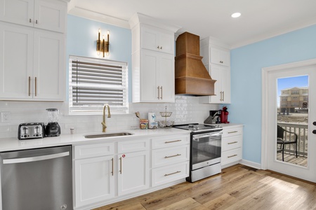 Fully equipped kitchen