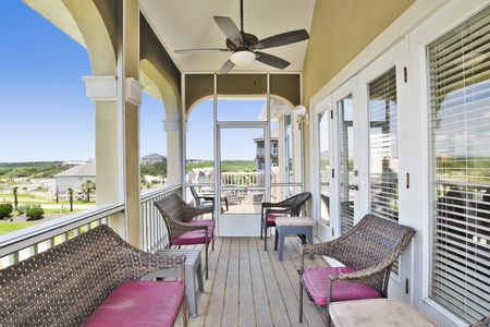 Screened porch accessible from the dining room