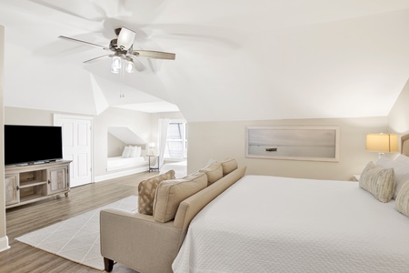 Accommodating 4 guests and offers a sofa and TV