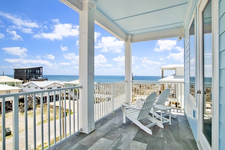 Shared covered balcony, with views of the Gulf