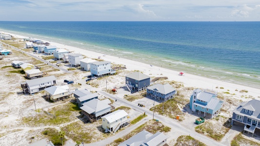 2nd tier charming beach cottage