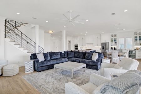 Sunset Dunes is a 6 bedroom, 5.5 bathroom home that can accomodate 14 guests
