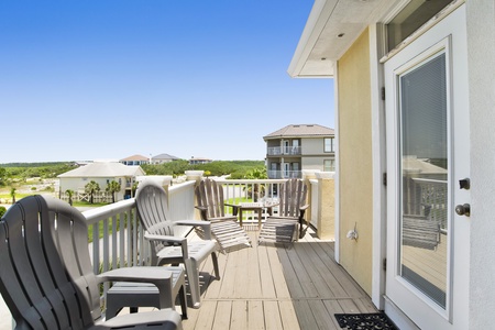 Balcony accessible from the kitchen