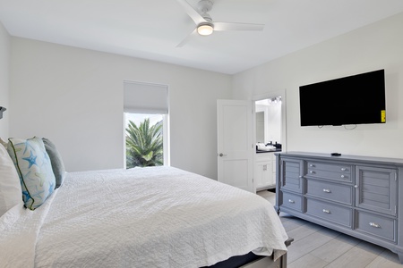 Bedroom 3 features a TV, ceiling fan and an attached Jack-n-Jill bathroom