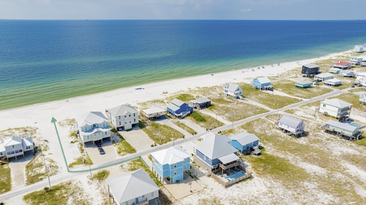 Located in Fort Morgan with easy beach access
