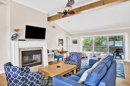 Accommodates 12 guests and is pet-friendly