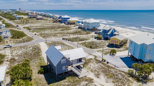 Deeded beach access- 2 minute golf cart ride away