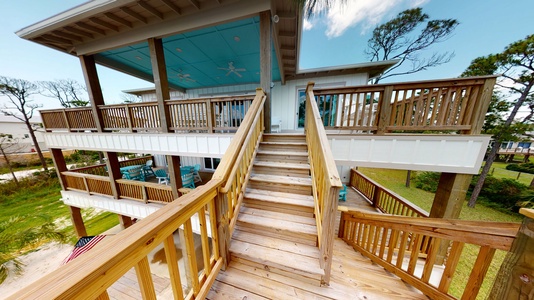 Multi-level decks with multiple entrances into the home