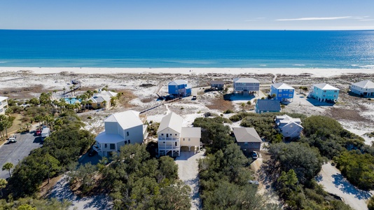 Sun Dune is a 4 bedroom/4 bathroom home away from the crowds
