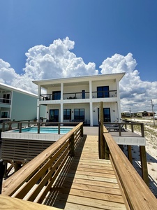 Book Beach Oasis for your next retreat with Harris Vacations!