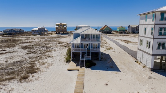 Get the best of both world with views of the Gulf and Little Lagoon