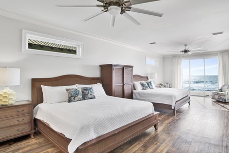 Dixie Tide-3rd floor Bedroom 7 sleeps 4 in 2 king beds, TV, Gulf views, ceiling fan and a private bathroom