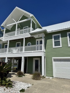 Book Orion Sunset for your next retreat with Harris Vacations!