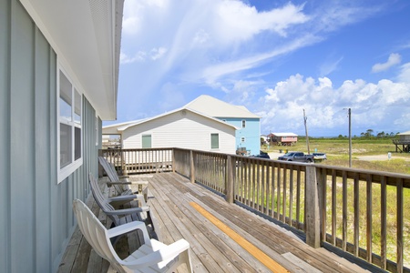 An additional deck on the front of the house