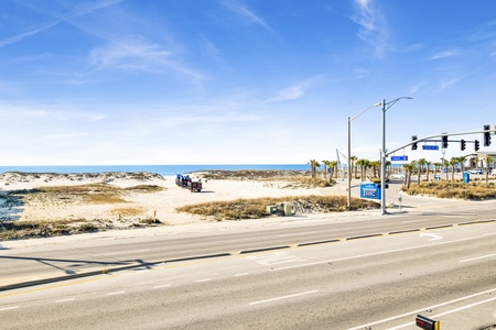 Cross East Beach Blvd to get to the beach