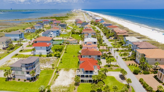 Laguna Key offers endless amenities with a community pool, tennis courts, boardwalk and pier