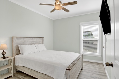 Bedroom 3 offers a Queen size bed and TV