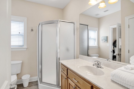 Sea Shell Bathroom 1  - 1st floor has a walk-in shower