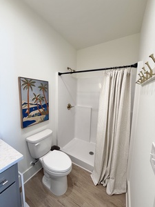 Featuring a walk in shower