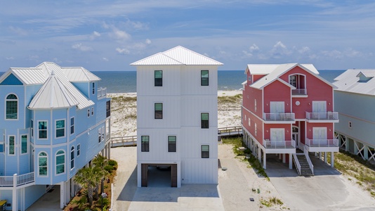 Book Sandy Island for your next luxury retreat with Harris Vacations!