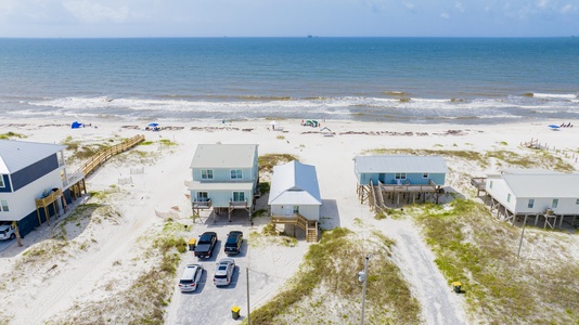 Located on the pet-friendly beaches of Fort Morgan