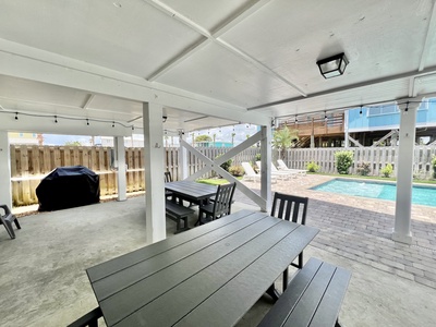 Spacious outdoor area for the whole family