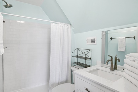 Private master bathroom with a walk-in shower