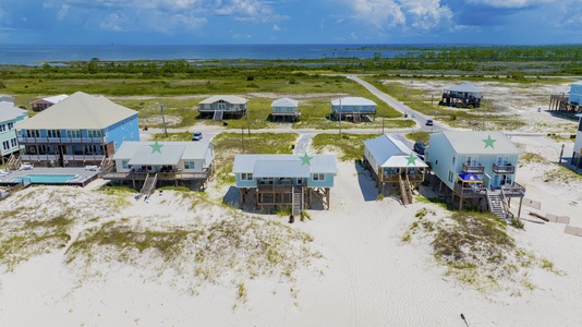 Bellingrath, Catalina, Fountain of Youth and Point Clear are all available to rent through Harris Vacations!
