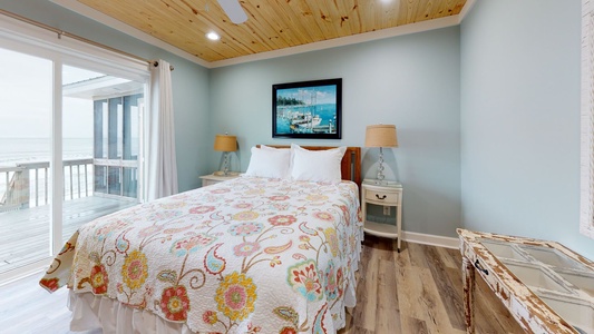 Bedroom 2 has a queen bed, Gulf views, TV