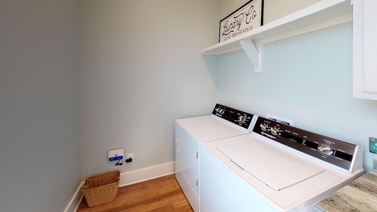 Laundry room with sink