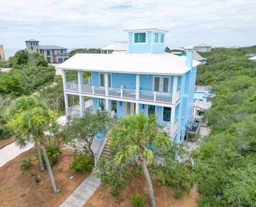 Big Blue is a fully renovated 7 bedroom/7.5 bathroom vacation home