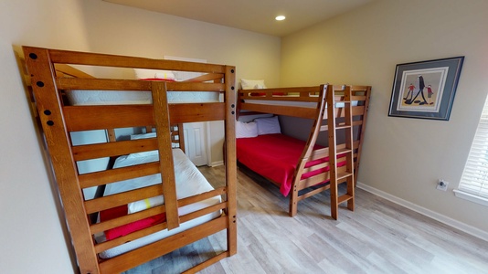 Bedroom 3, 2nd level, sleeps 5, 1 set twin bunks, 1 twin over full bunk