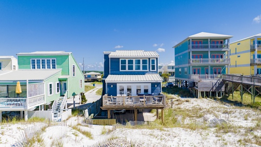 Side entrance into the home and to the beach