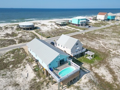 A Wave From It All is a 4 bedroom/3 bathroom home that sleeps 10 guests