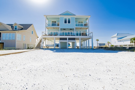 A Salty Breeze is a 6 bedroom/7 bathroom home that sleeps up 20 people