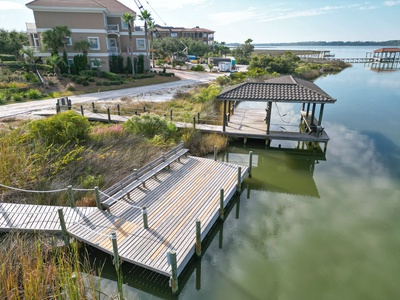 Community Lagoon pier in Laguna Key