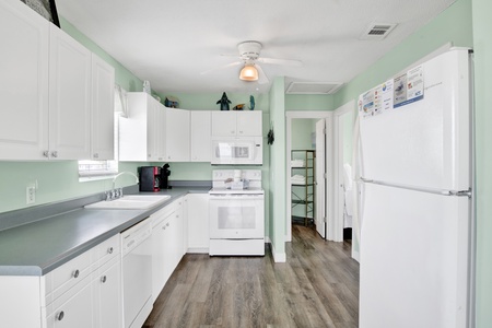 Fully equipped kitchen