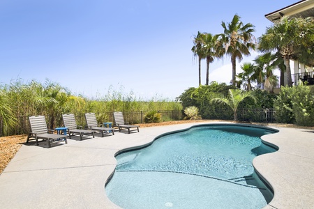 Private pool with tanning ledge