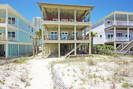 Easy access to the beach and Gulf