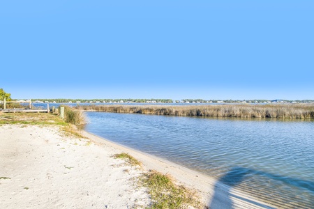 Sandy beach area for the kids to play