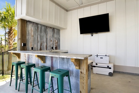 Outdoor Bar seating