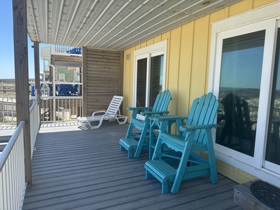 1st floor balcony accessible through living room and master bedroom