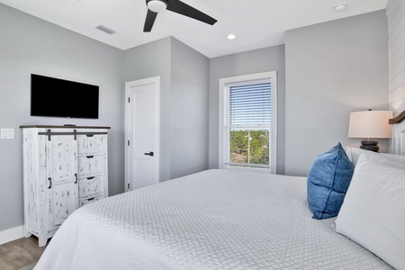 Bedroom 1 is equipped with a TV, ensuite bath and Gulf views