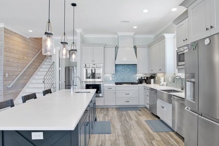 Fully equipped kitchen