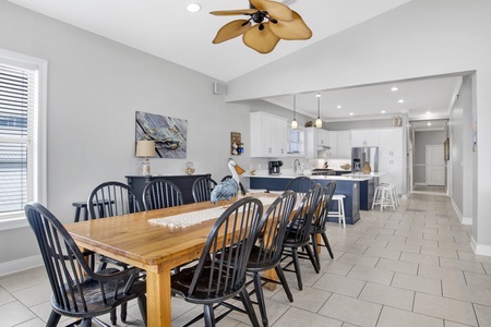 2nd floor dining area for 10